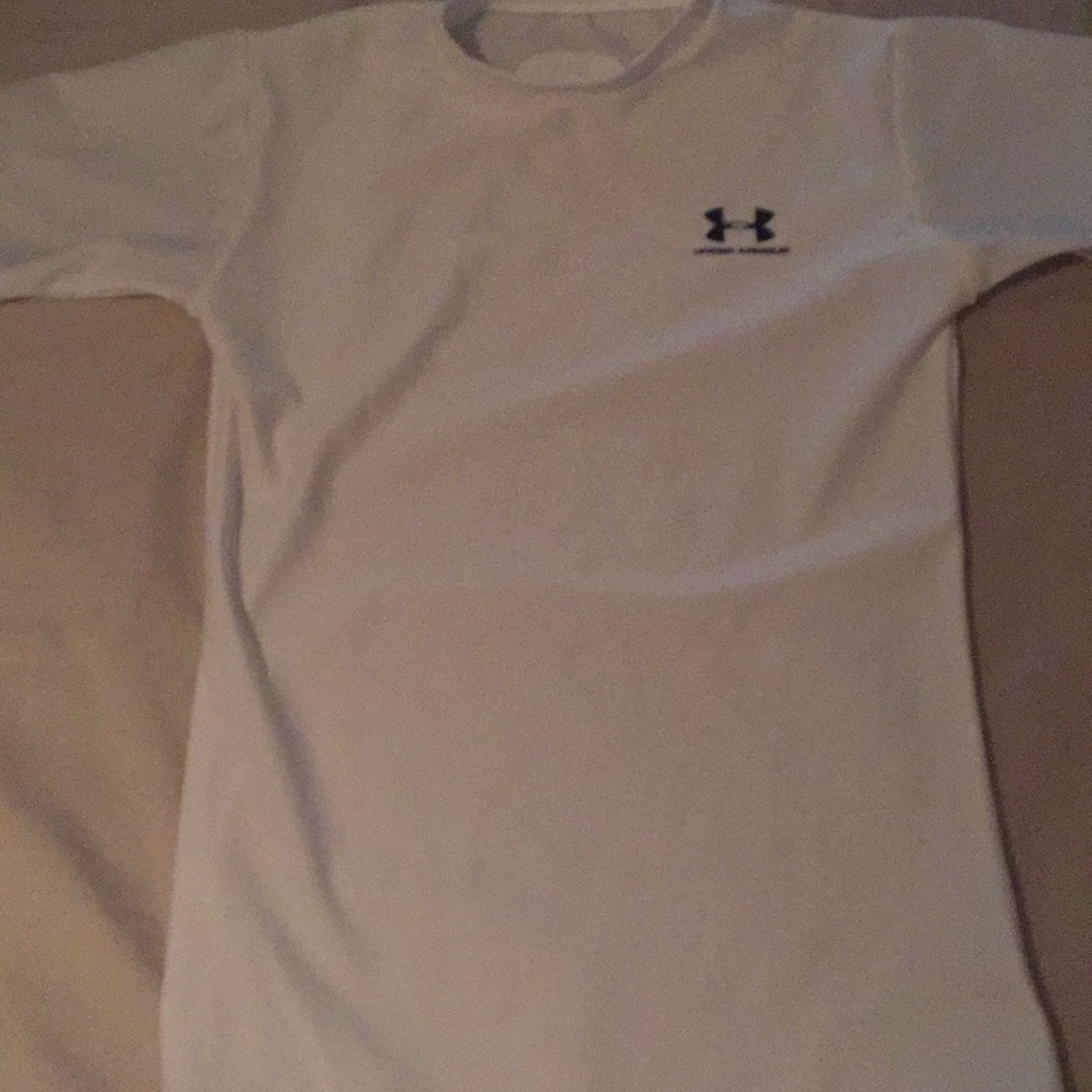 Youth large under armour shirt